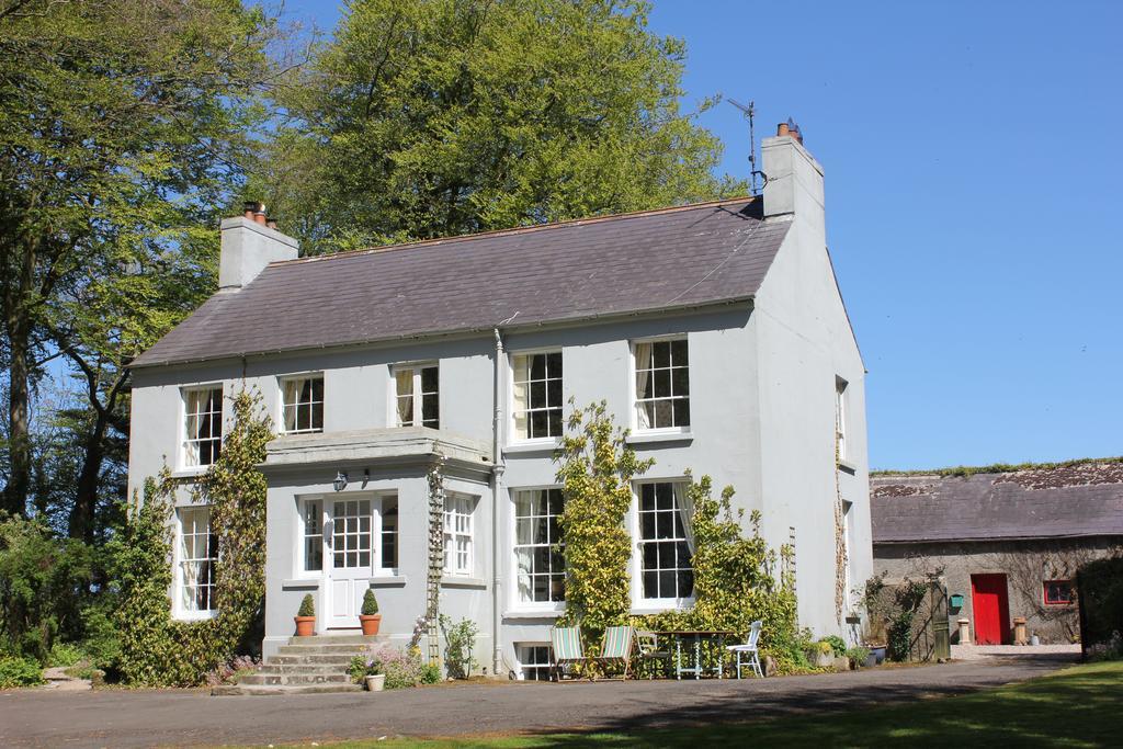Country house Dromore House Historic *